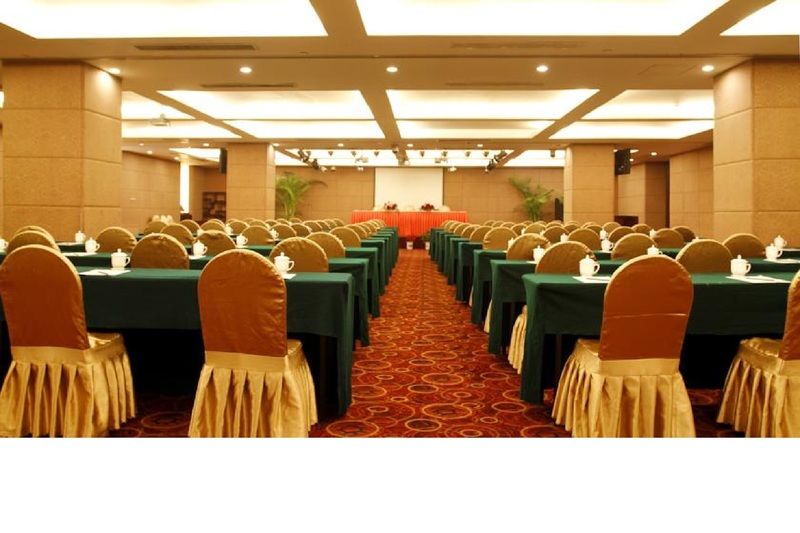Hotel Glive Qianmen 5*