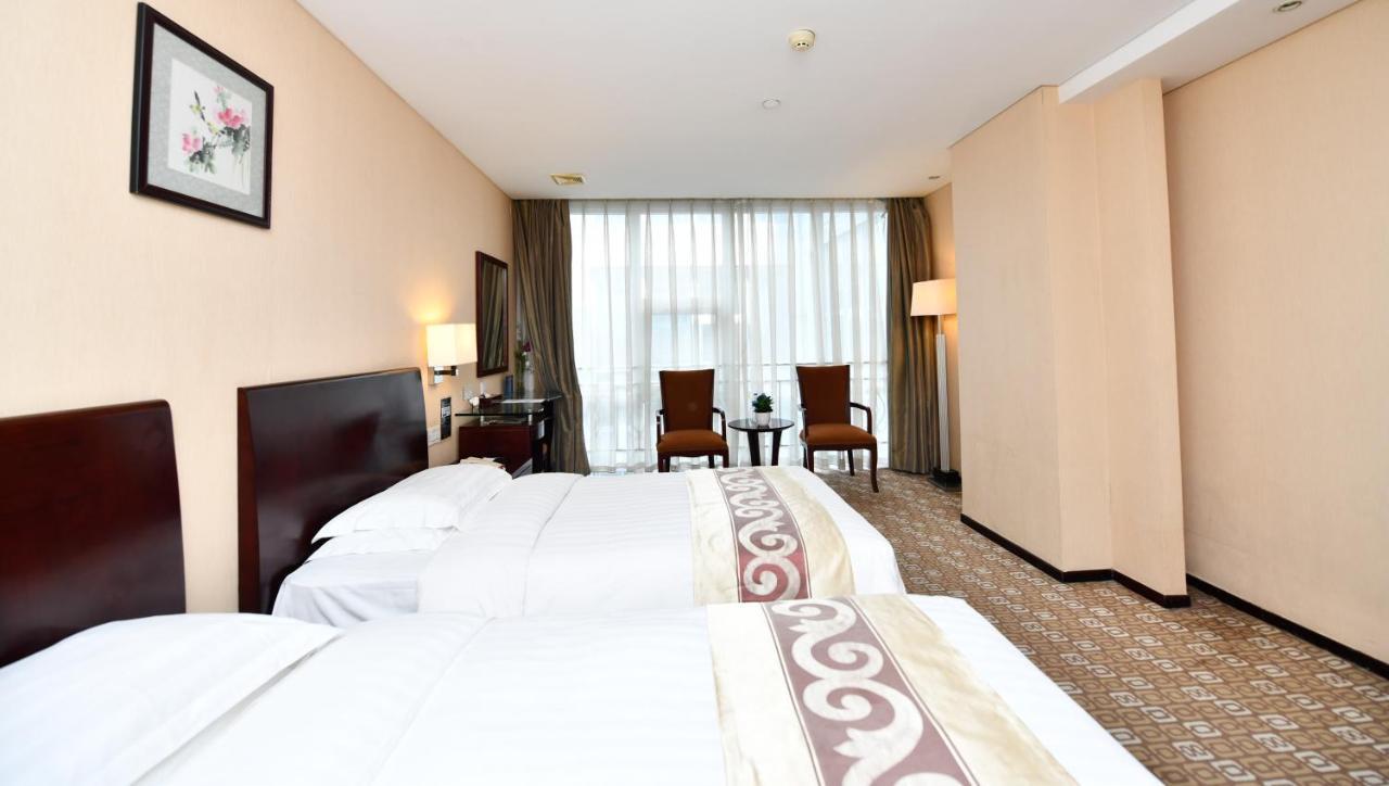 Glive Qianmen Hotel 5*